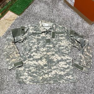 Army Jacket Mens Medium- Long Green Digital Camo Military Tactical FLAWED Note